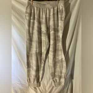 Victoria’s Secret Sweatpants